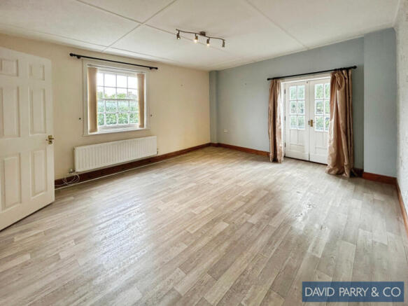 End Terrace Three Storey Residence