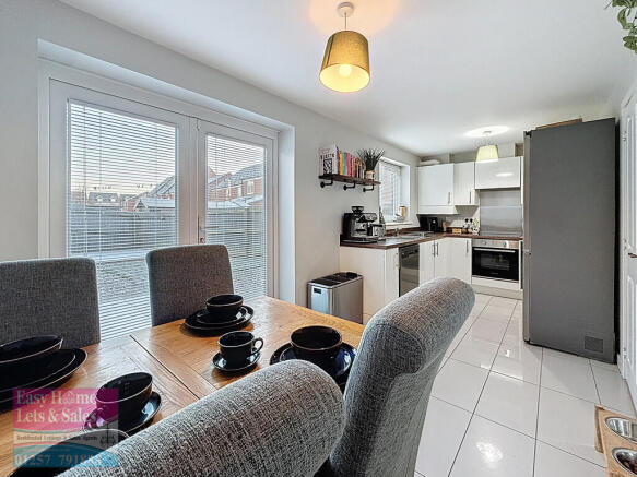 Kitchen/Dining Ro...