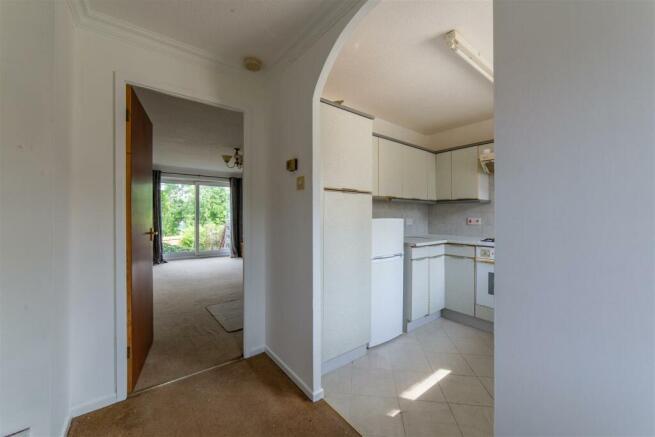 39 Heather Court-9.jpg