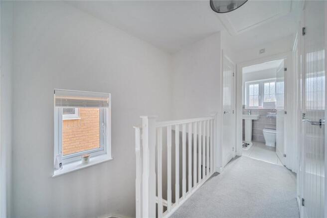 3 bed House for sale Image 12