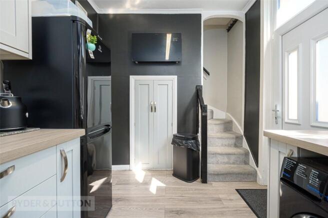 3 bed Terraced for sale Image 6