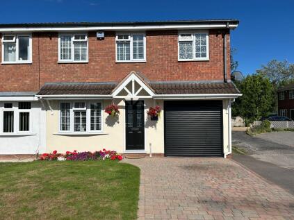 The Riddings, Walmley, Sutton Coldfield. B76 1RW