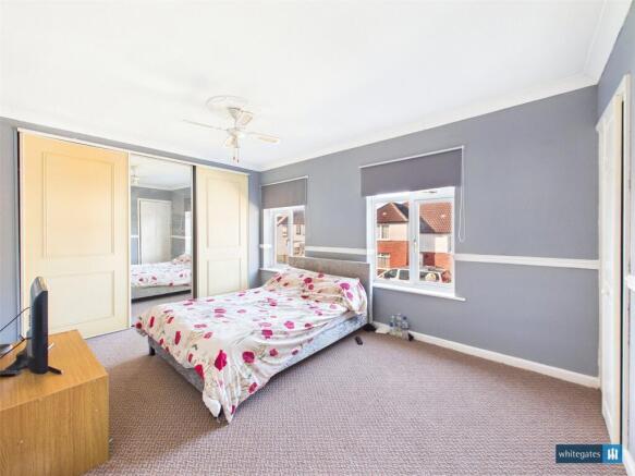 3 bed Semi-Detached for sale Image 10