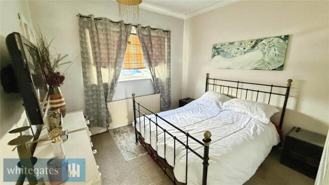 4 bed Terraced for sale Image 8