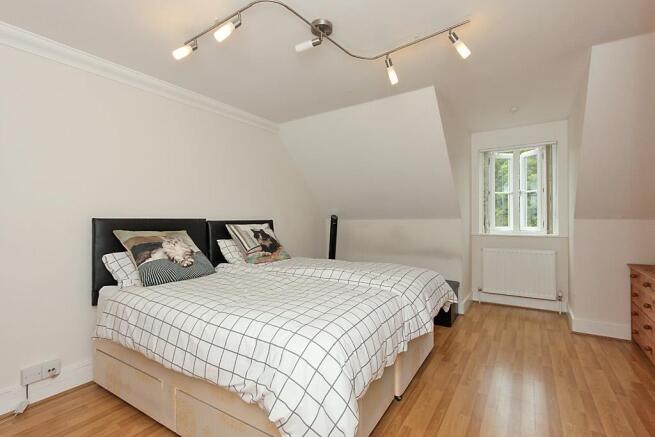 Oak-Bed-Two_1.jpg