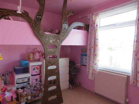 Bedroom: