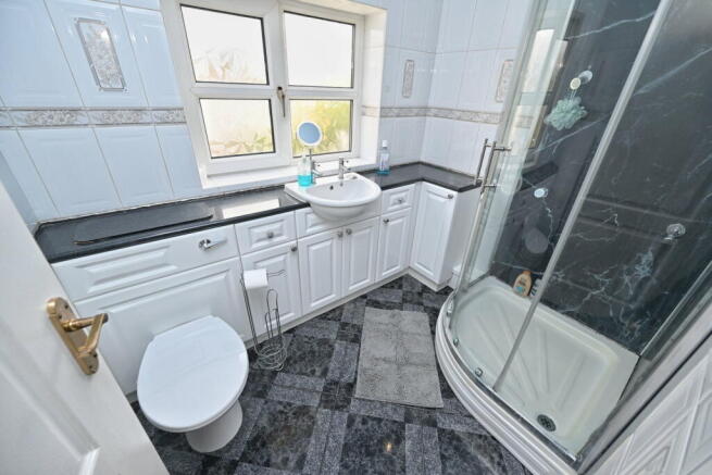 3 bed Semi-Detached for sale Image 12