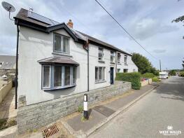 Jubilee House, C3026 Junction C3070 Ludchurch To Tavernspite, Tavernspite, Whitland SA34 0NL