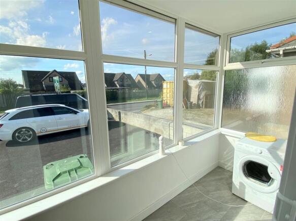 21 East Road Sun Room