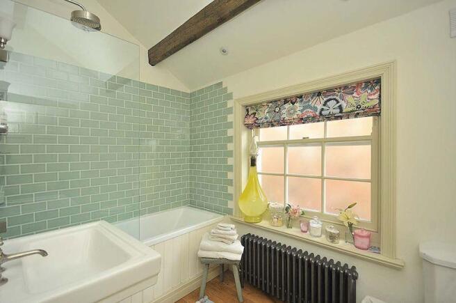 Annex - bathroom