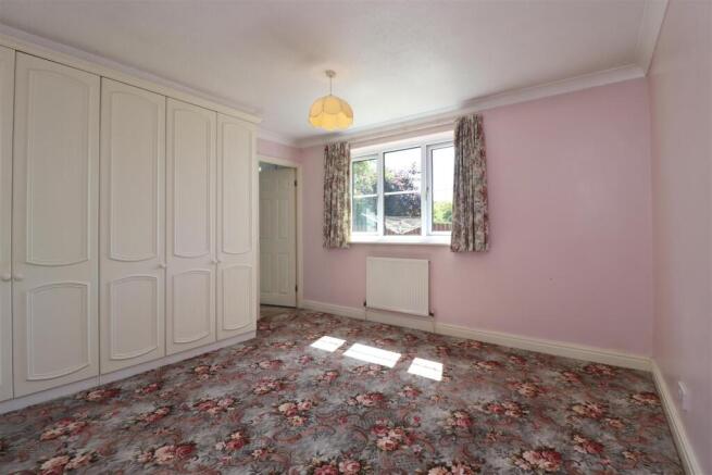 3 bed Detached Bungalow for sale Image 8