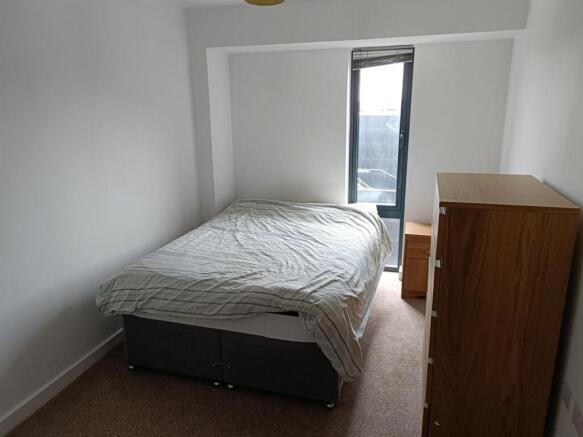 1 bed Flat to rent Image 10