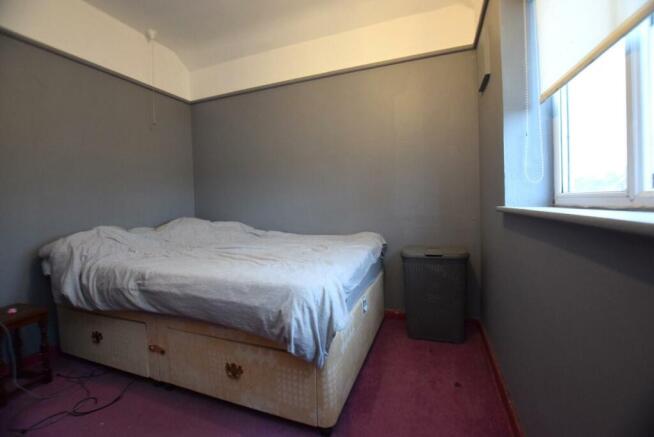 bedroom 3.JPG
