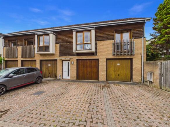 Garage & Parking