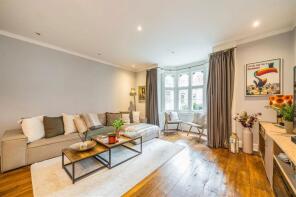 Flat 31, 331 St James Court, Bethnal Green Road, London E2 6LJ
