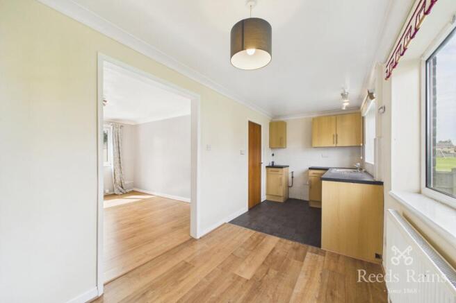 2 bed Semi-Detached for sale Image 8