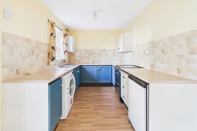 CAM03259G0-PR0236-STILL003