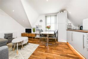 Flat 3, 220, Merton Road, South Wimbledon, London SW19 1EQ