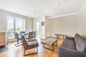 Flat 11, 20 Hankins House, Peartree Way, London SE10 0GZ