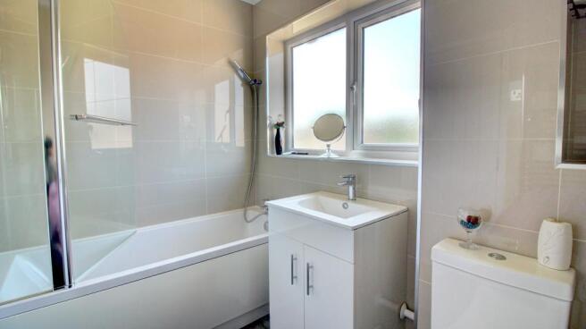 Family Bathroom Suite