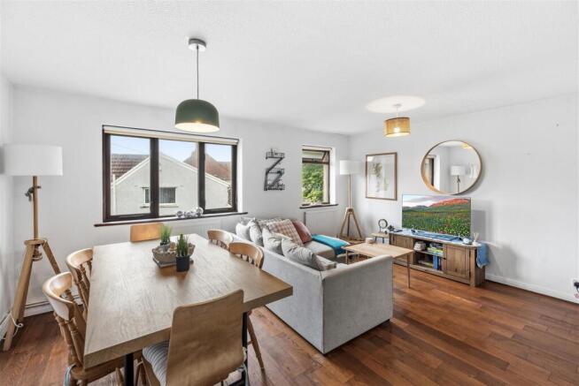 Living/Dining Room