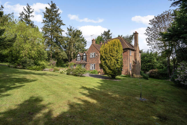 Front Garden and Elevation