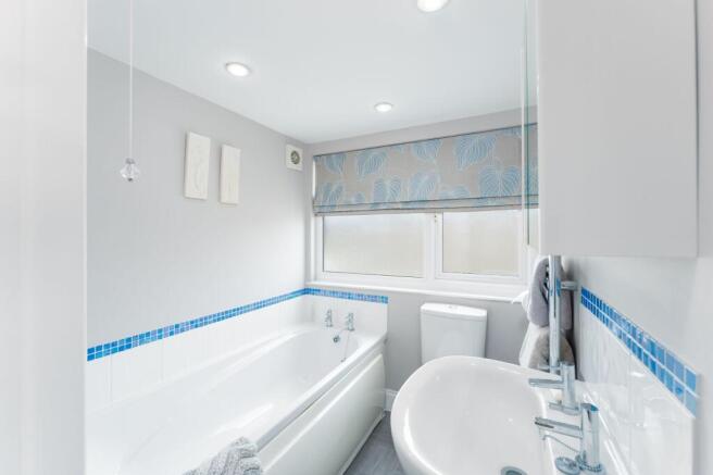 3 bed Semi-Detached Bungalow for sale Image 11