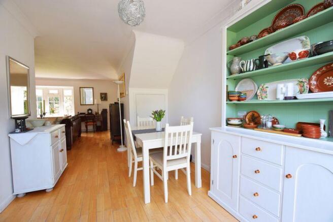 Dining area 2