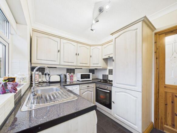 2 bed Detached Bungalow for sale Image 7