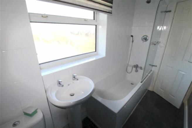 BATHROOM/WC