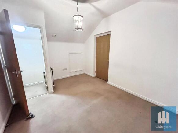 2 bed Penthouse for sale Image 12