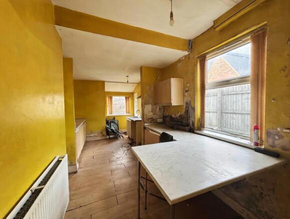 3 bed Semi-Detached for sale Image 5