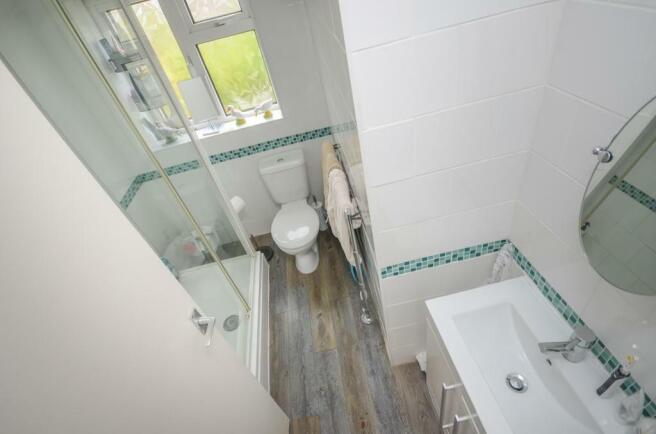 Shower room.jpg