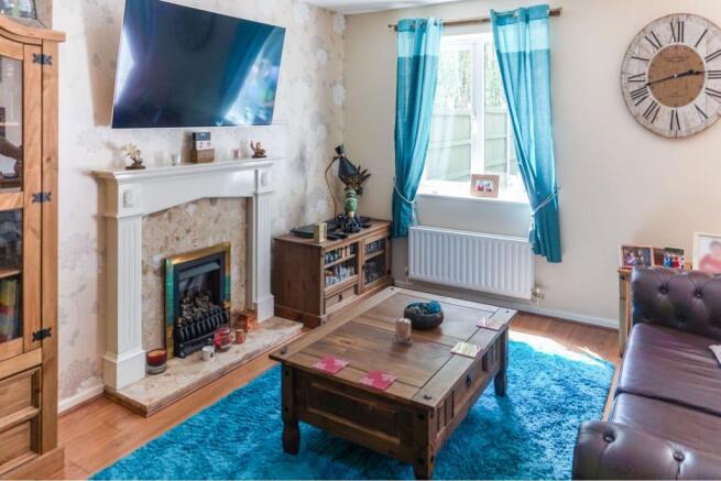 Lounge/Dining Room