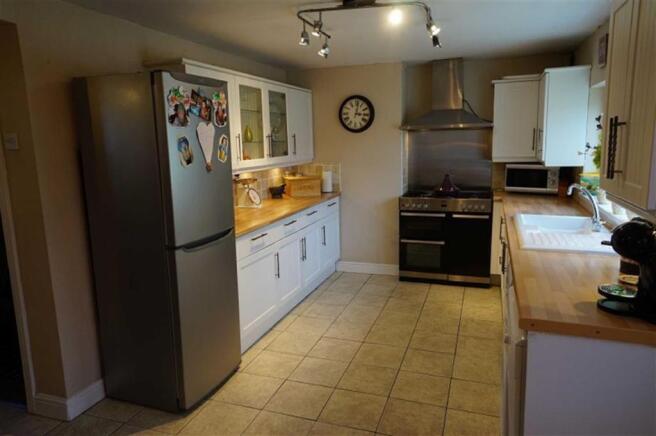 Dining Kitchen: