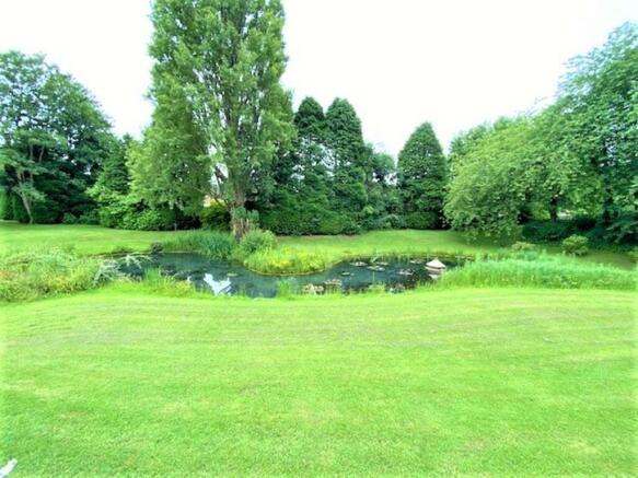 COMMUNAL GARDEN