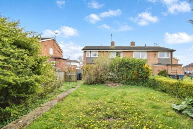 3 bed Semi-Detached for sale Image 8
