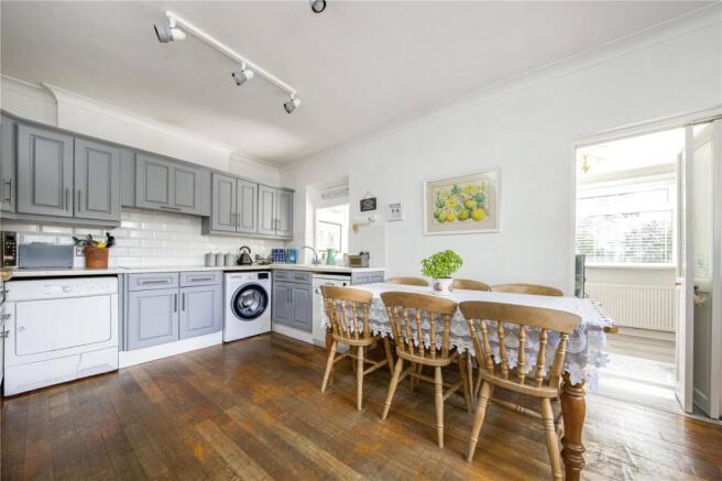 Kitchen/Dining Rm