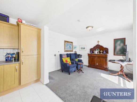 2 bed Apartment for sale Image 4