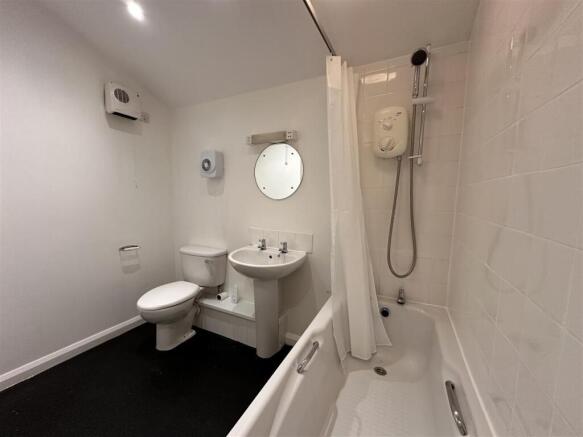1 bed Flat to rent Image 5