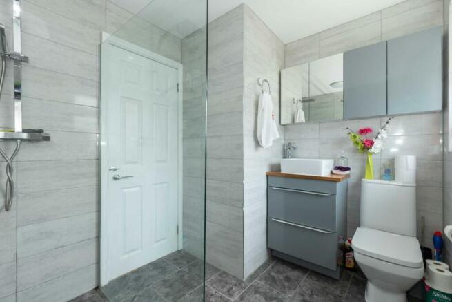 1 Burnside Crescent_13.JPG