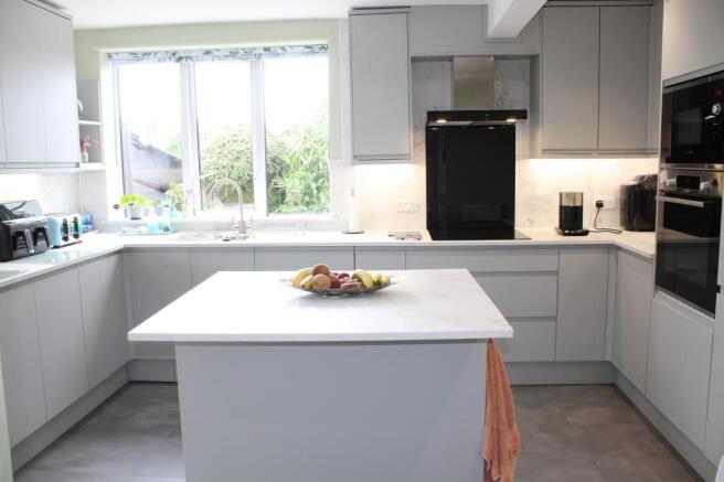 Fitted Kitchen Picture 2