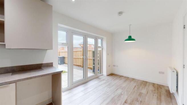 Rumsey Close 16 Dining Area.jpg