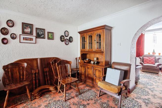 3 bed Semi-Detached for sale Image 4