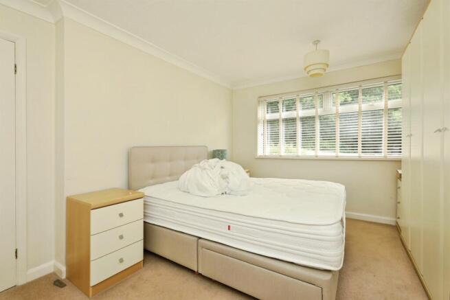 2 bed Semi-Detached Bungalow for sale Image 6
