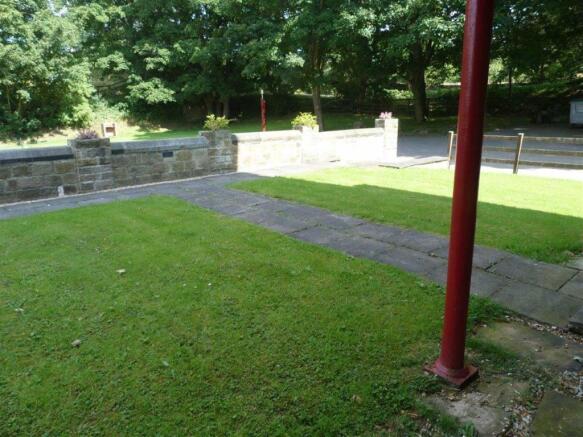 GARDENS TO THE FRONT