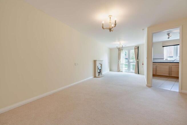 2 bed Retirement Property for sale Image 7