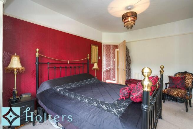 Master Bedroom Reverse Angle.jpg