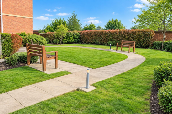 1 bed Apartment for sale Image 8