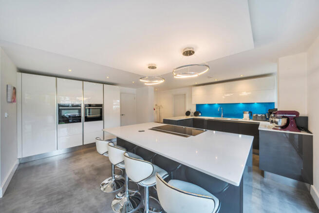 1431090-24-69b7eb...